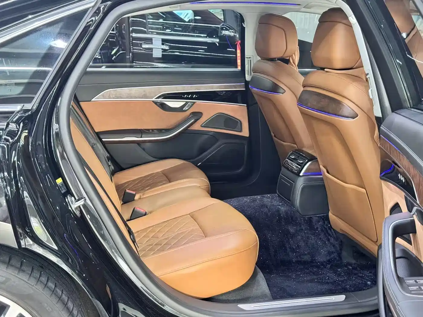 Audi A8 2023 A8L 50 TFSI quattro Premium фото 17