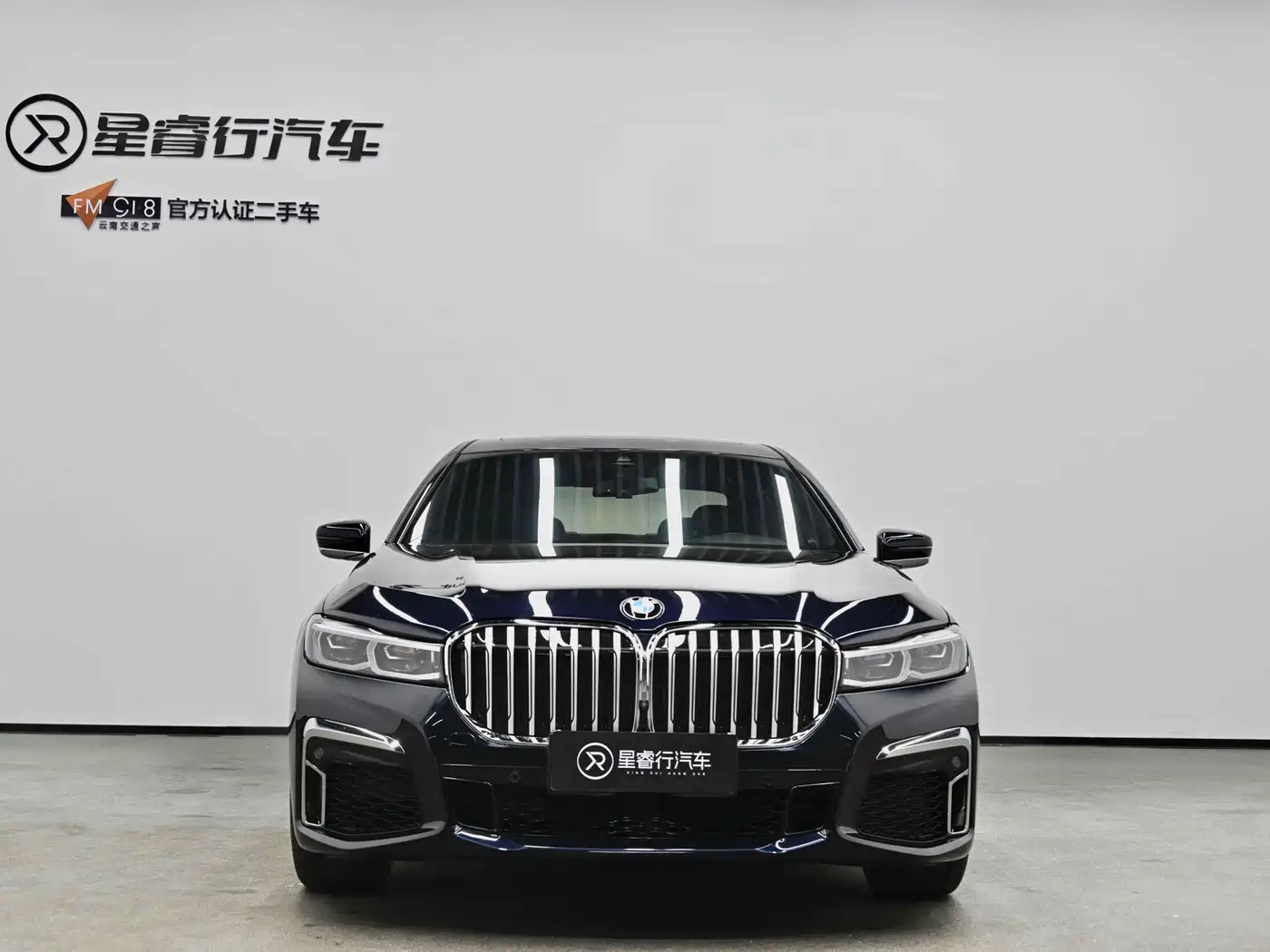 BMW 7 Series 2019 740Li Leading M Sport Package фото 2
