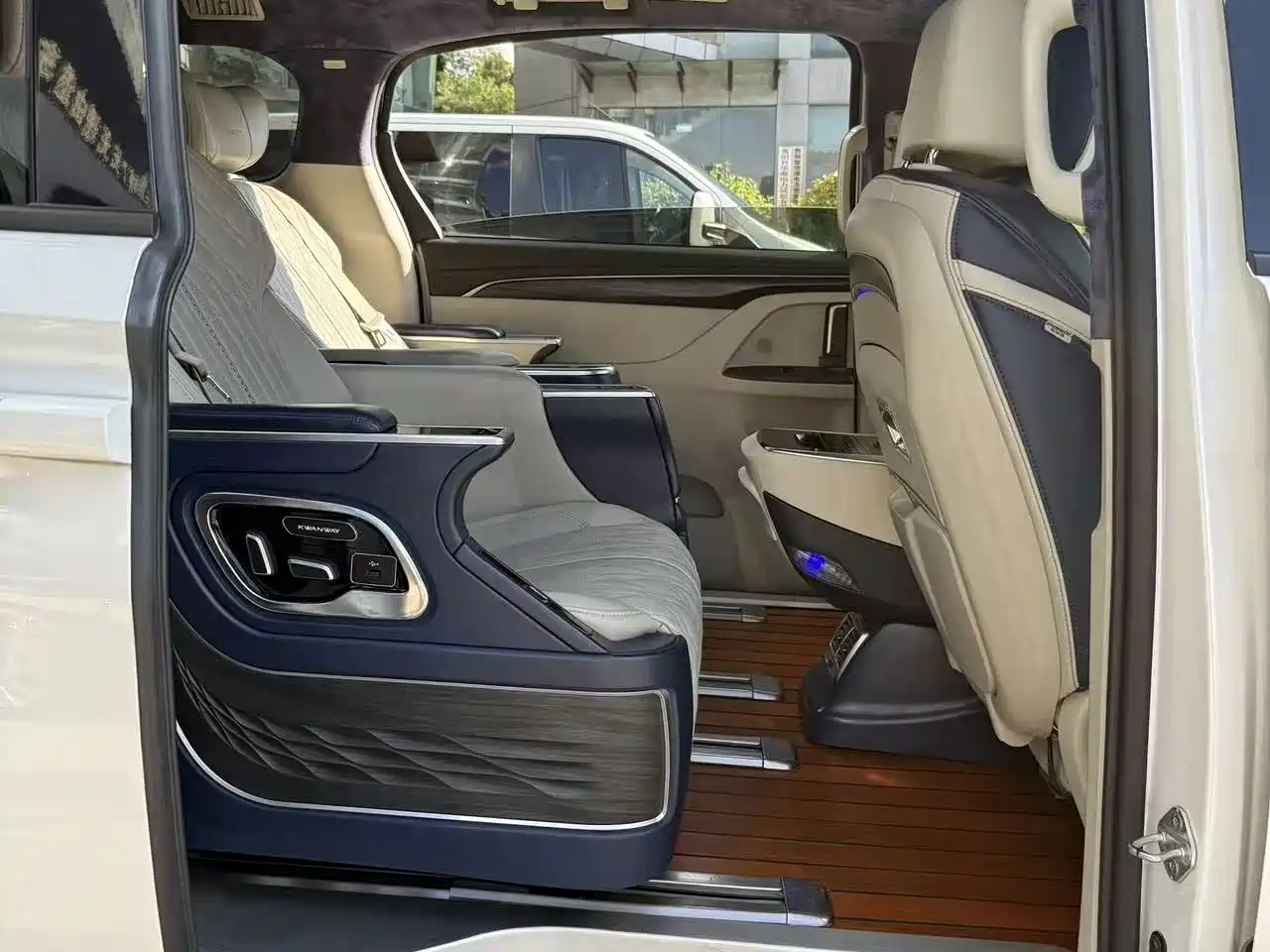 Buick GL8, миниатюра 12