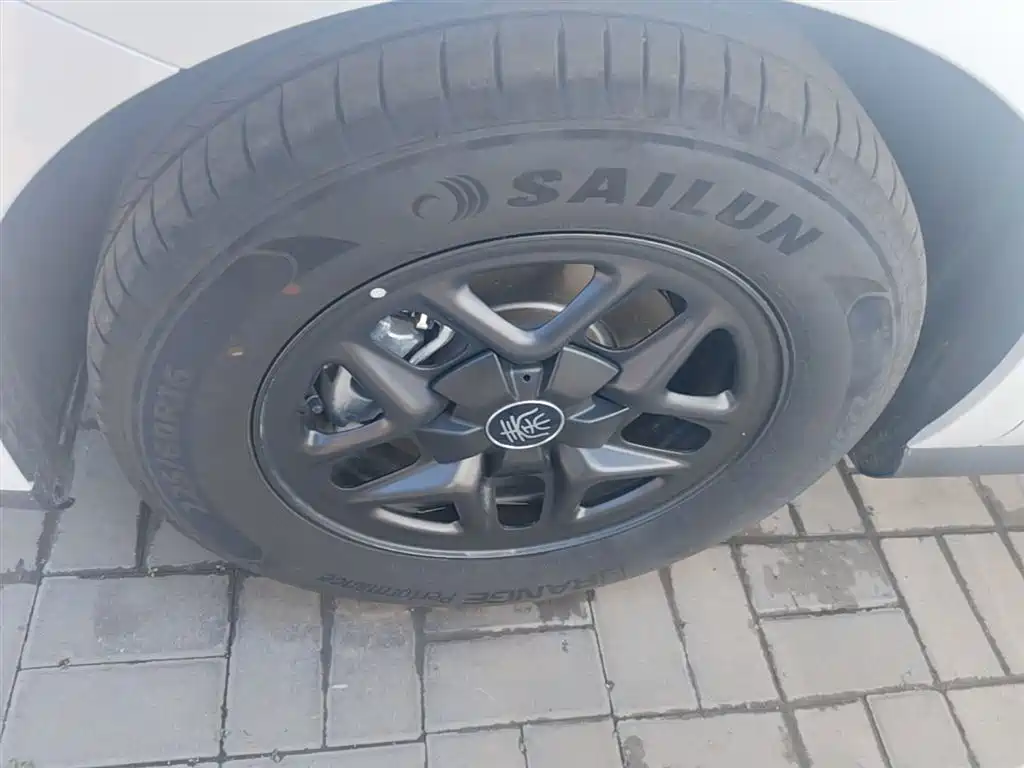 BYD Qin PLUS 2025 DM-i Smart Drive 55KM Leader фото 23