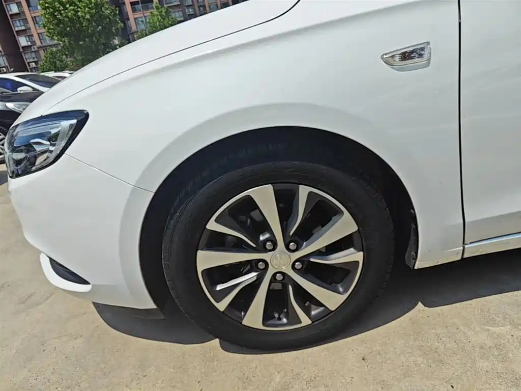 Buick Excelle GT 2019 18T Auto Connected Elite China VI фото 23