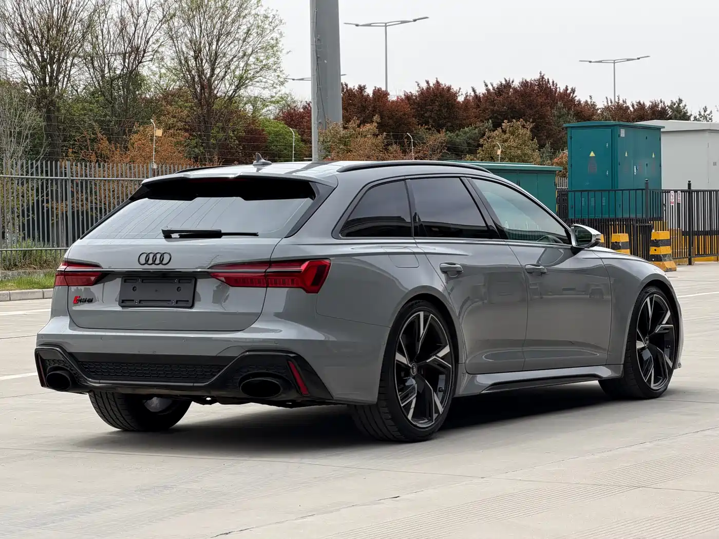 AUDI RS 6