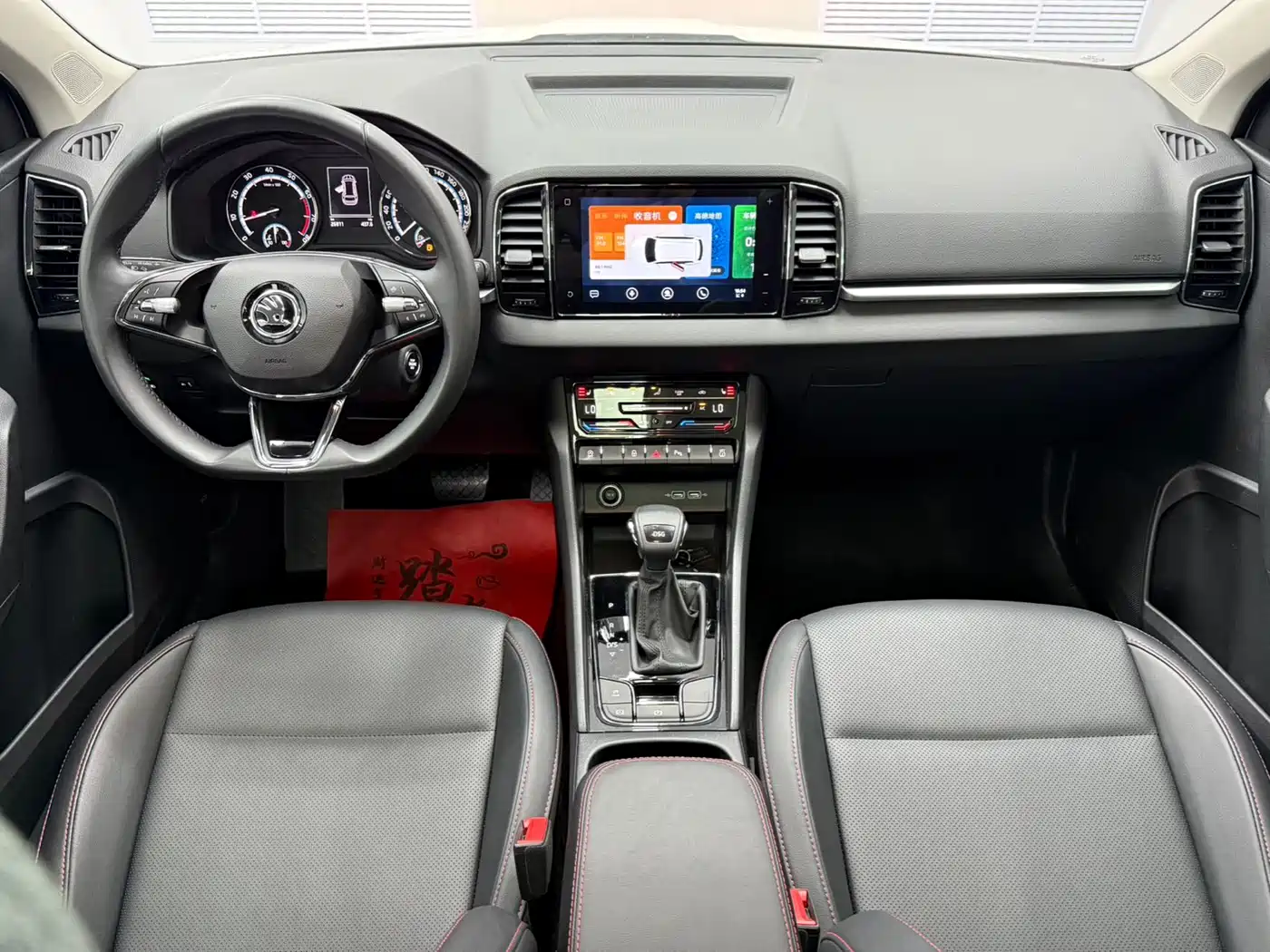 Škoda Karoq 2021 TSI280 Luxury Edition фото 10