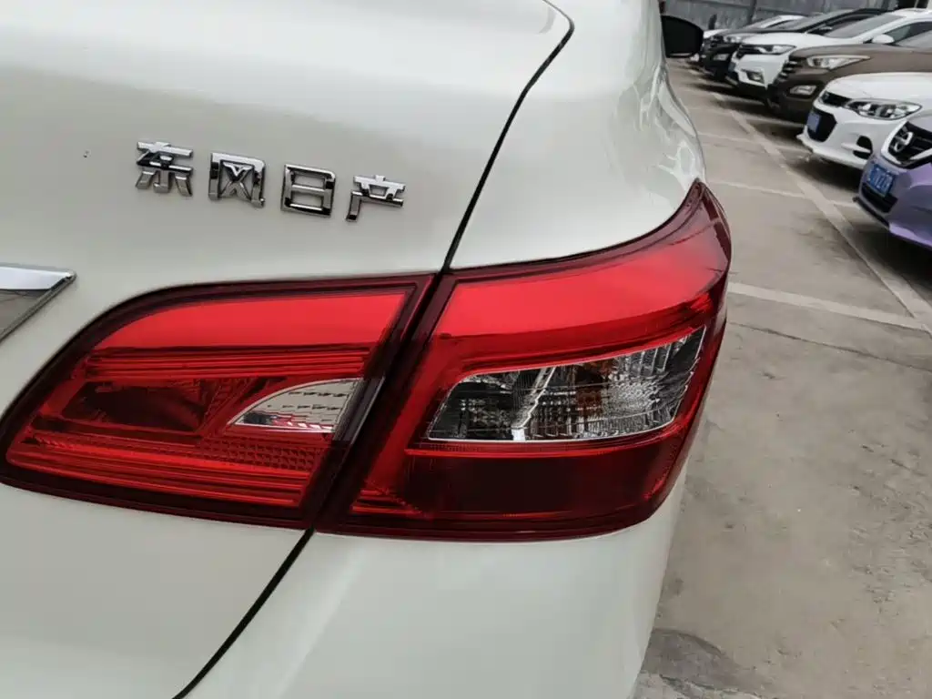 Nissan SYLPHY, миниатюра 8