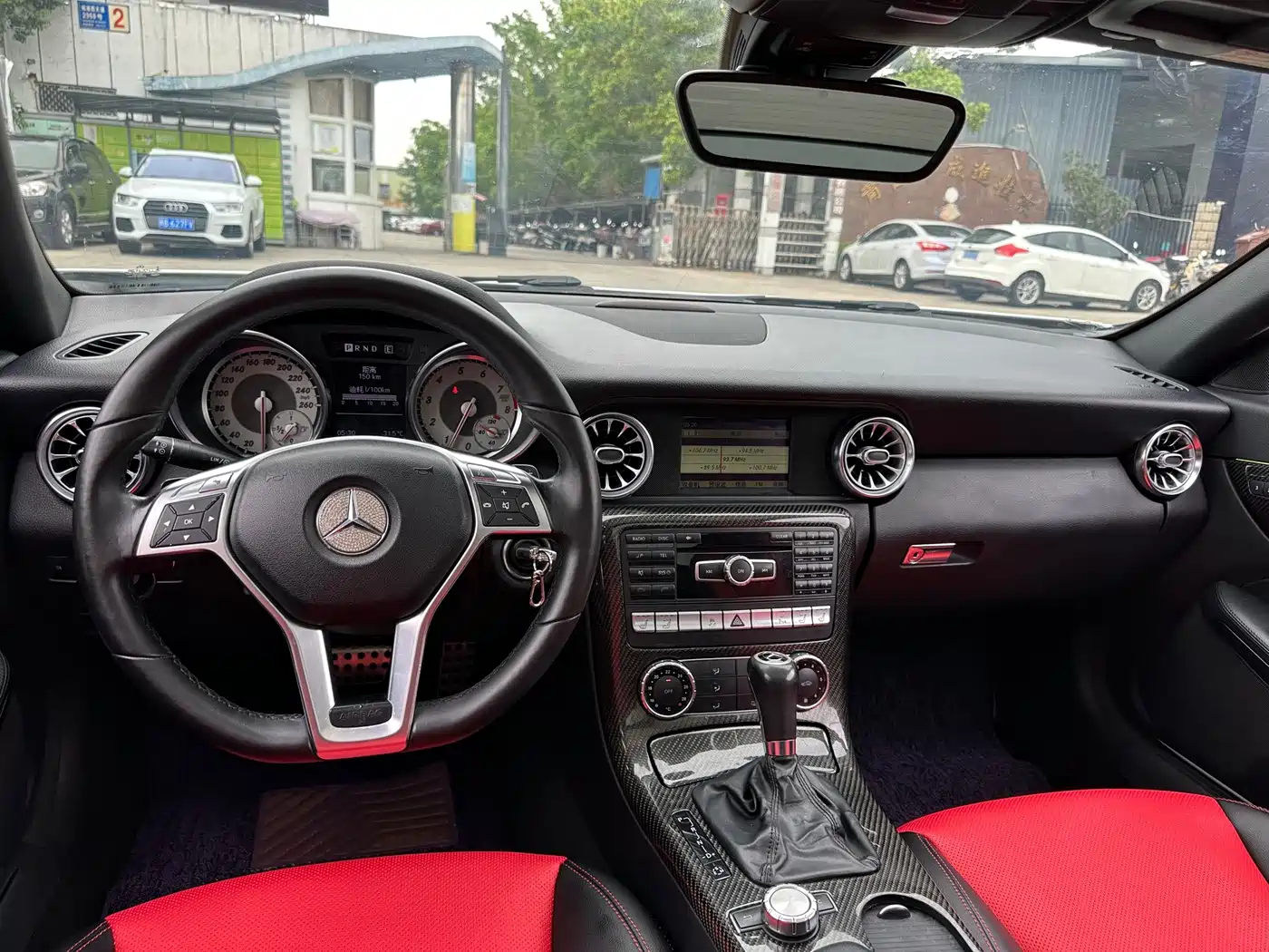 Mercedes-Benz SLK-Class 2012 2011 SLK 200 Luxury Sport