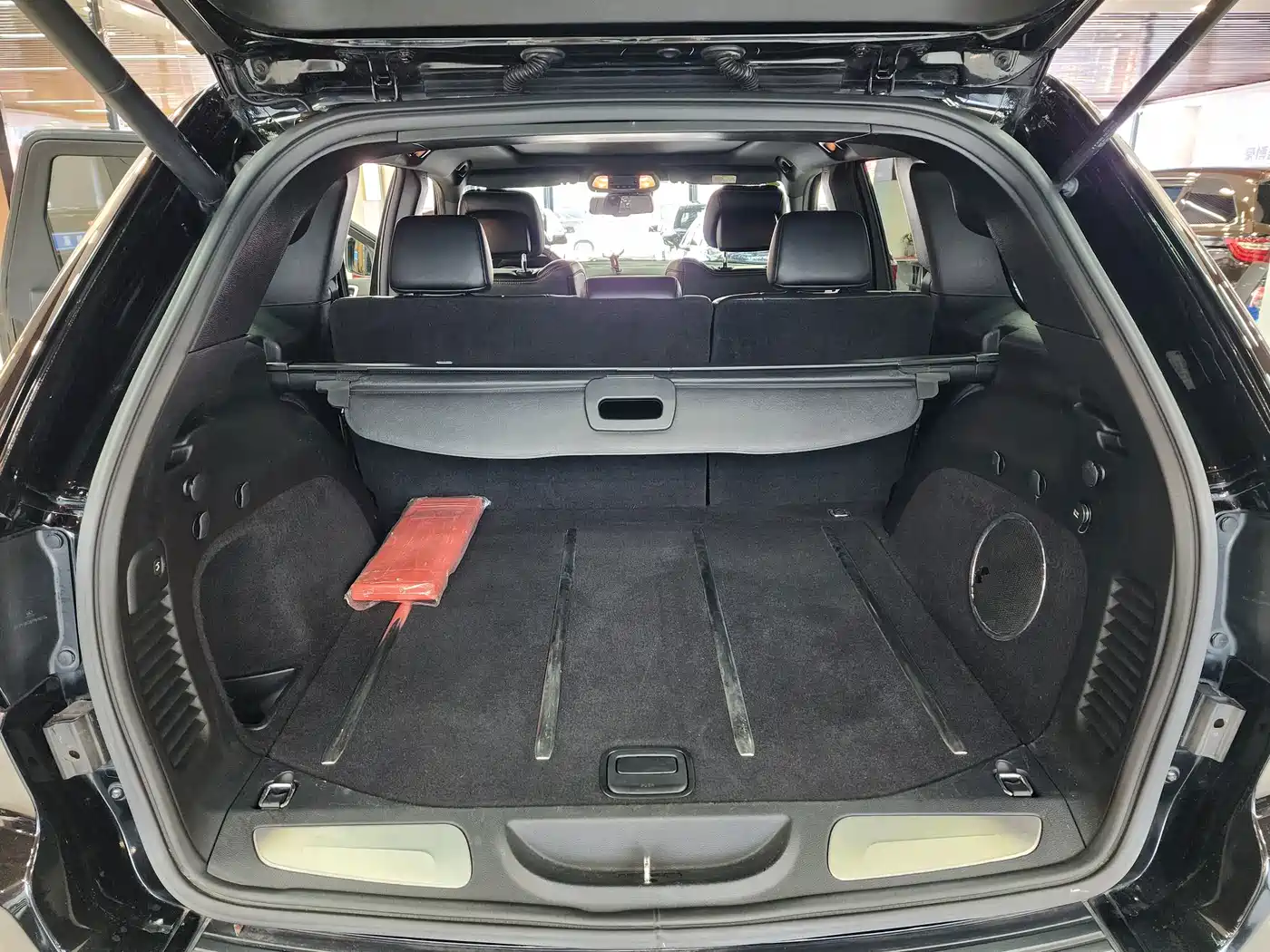 Jeep Grand Cherokee SRT 2014 2014 6.4L SRT8