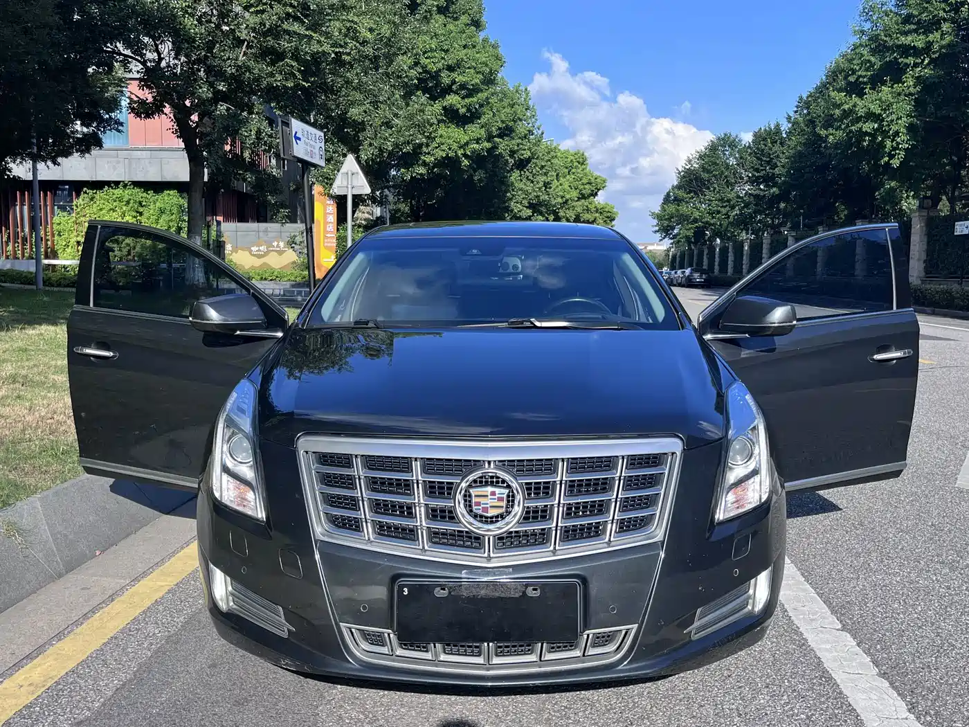 Cadillac XTS 2014 2014 28T Platinum Edition