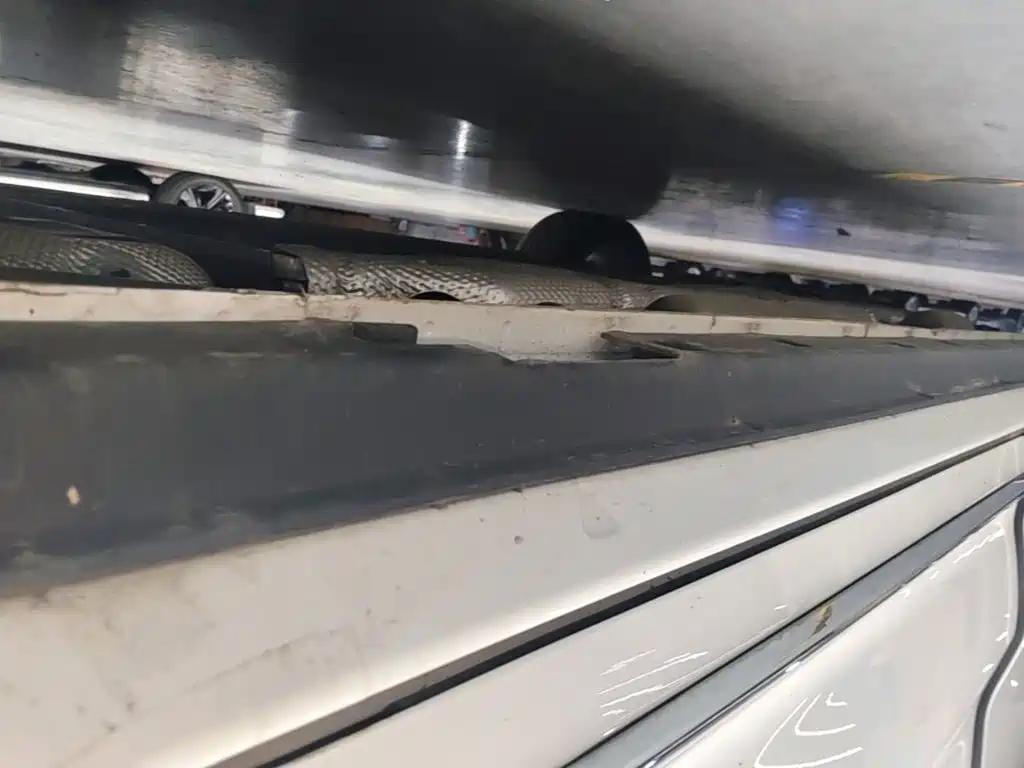 Roewe iMAX8 EV 2025 2025 1.5T DMH Land Luxury Edition