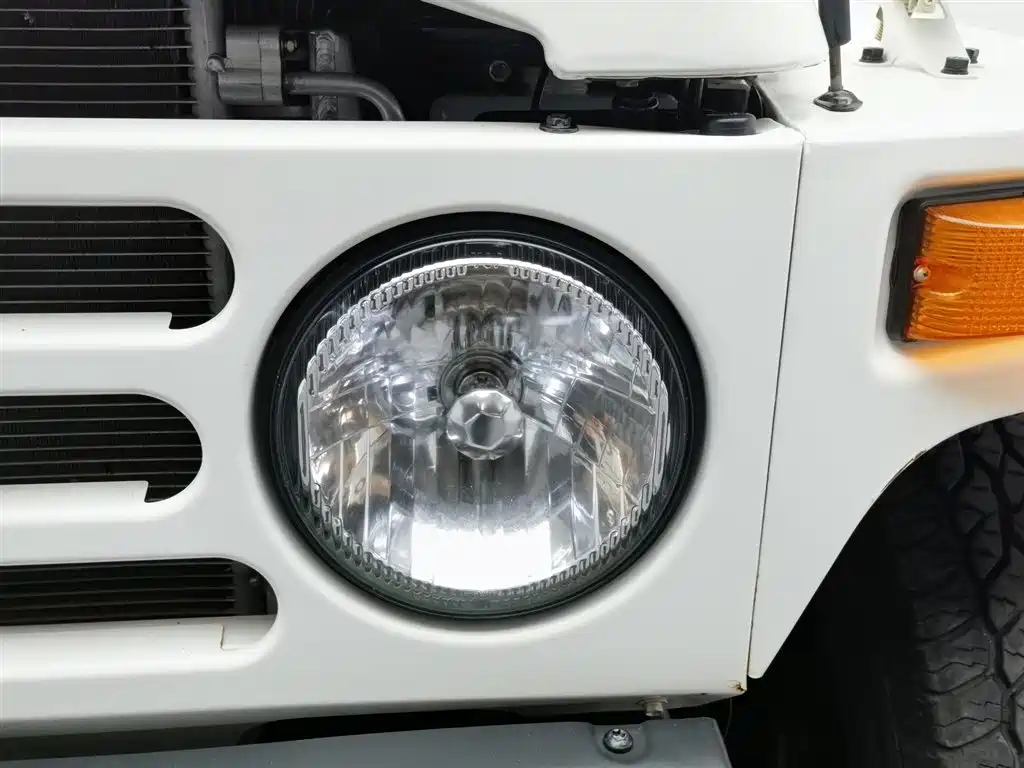 BEIJING AUTOMOBILE MANUFACTURING PLANT 212 CLASSIC
