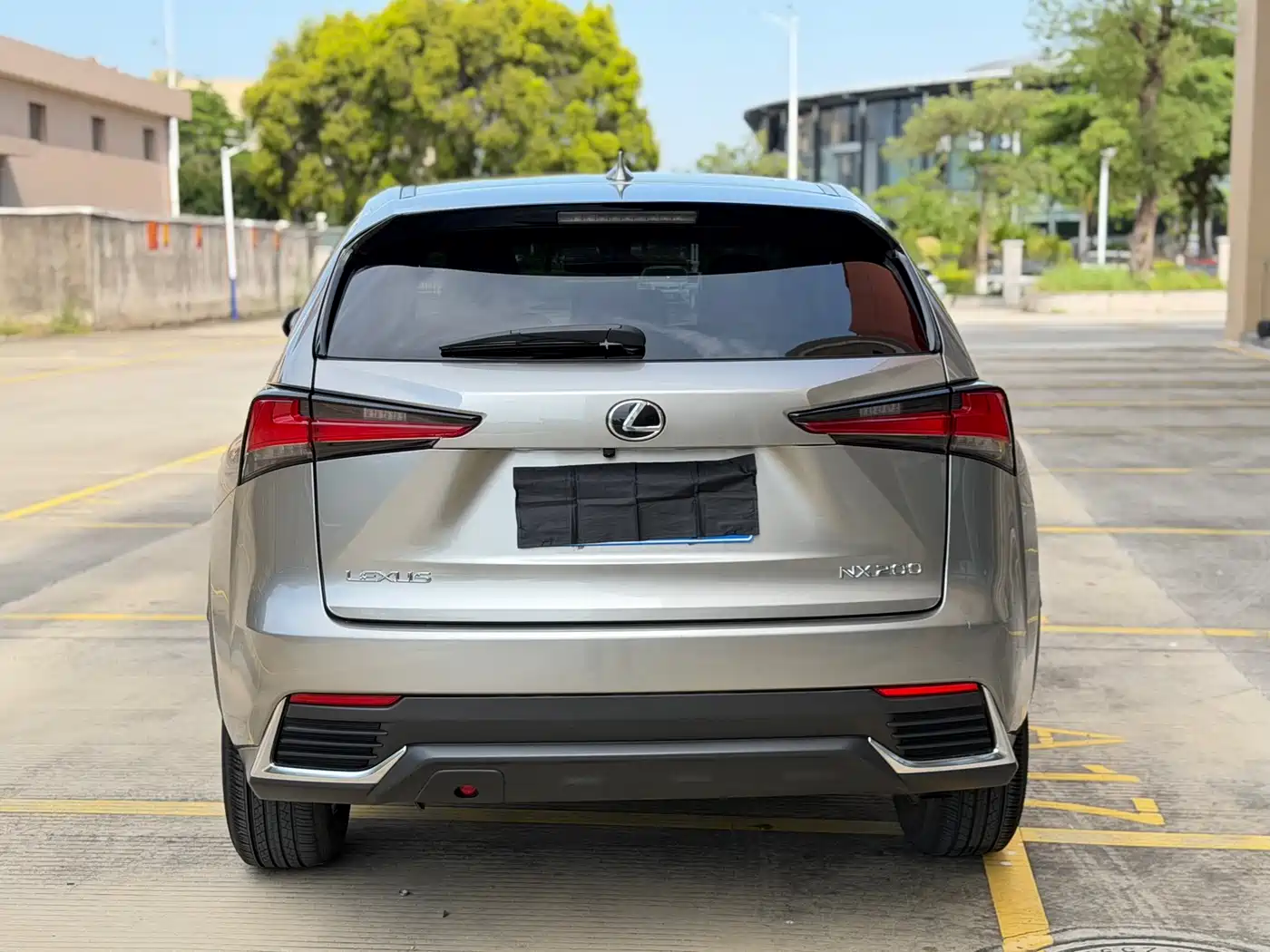 LEXUS NX