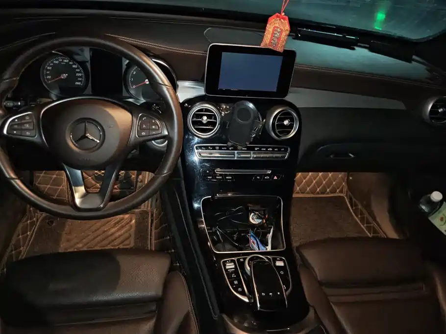 Mercedes-Benz GLC 2018 GLC 200 4MATIC фото 12