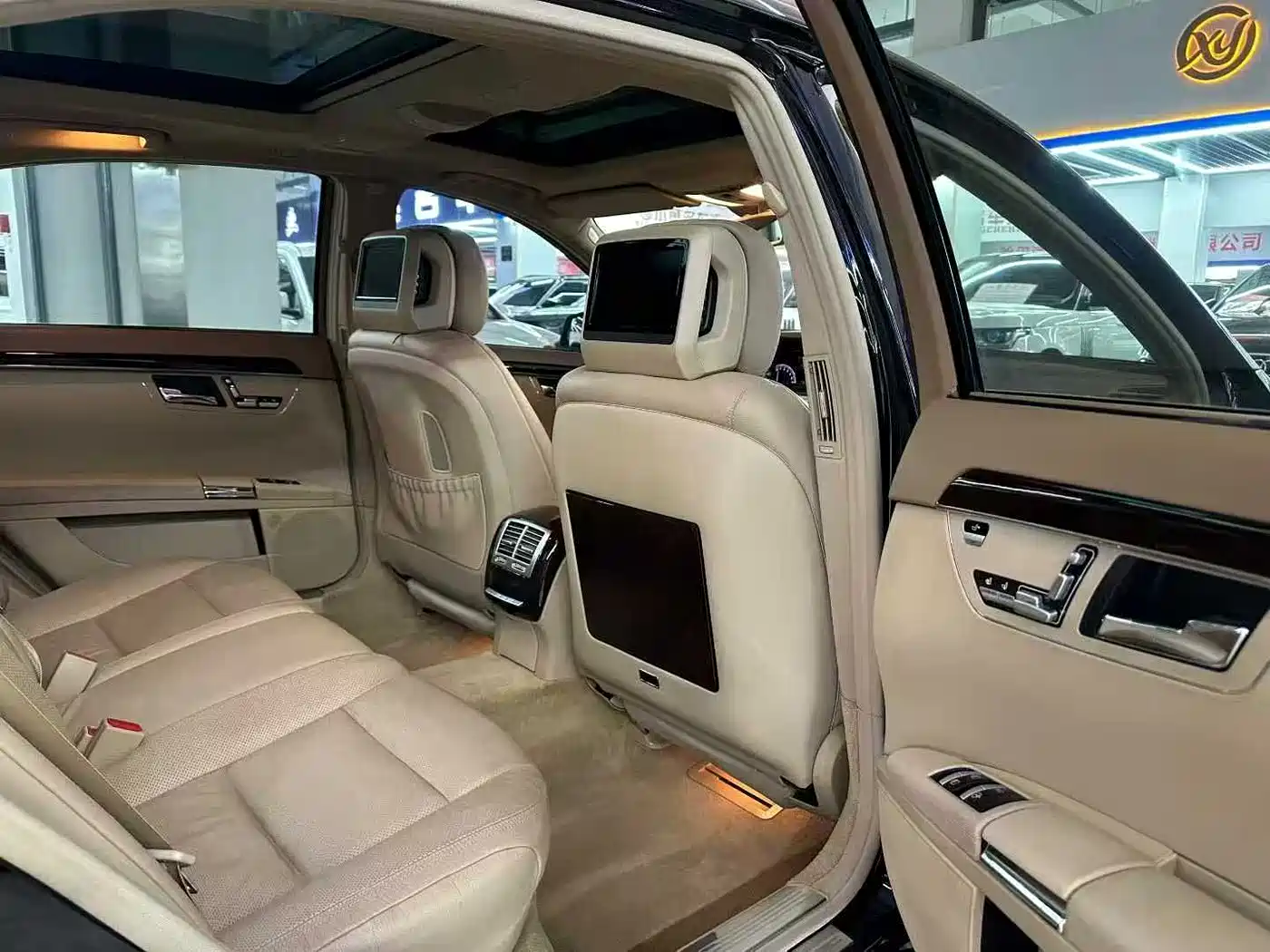 Mercedes-Benz S-Class 2012 S 350 L 4MATIC Grand Edition фото 9