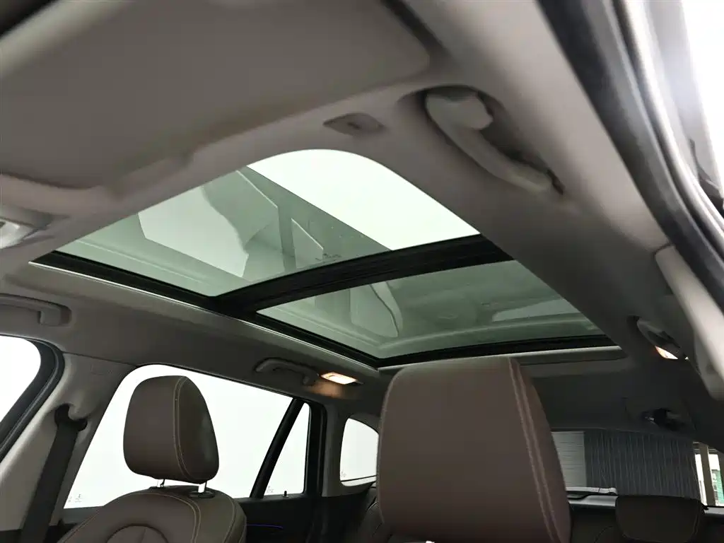BMW X1 2020 sDrive20Li Premium Edition фото 14