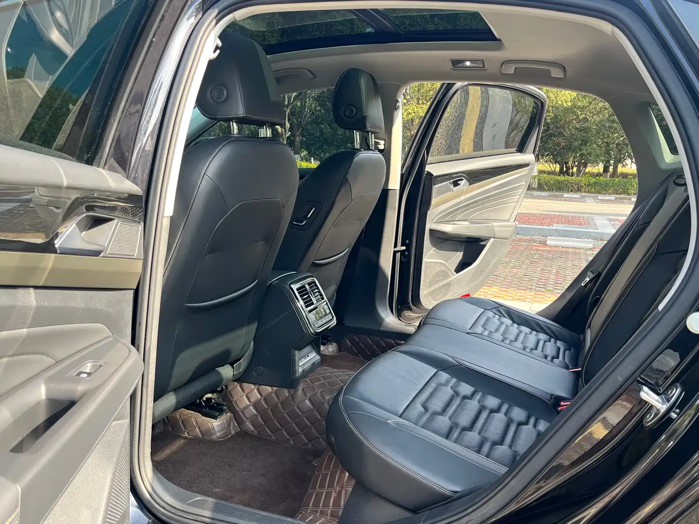 Volkswagen Passat 2019 330TSI Elite Version China VI фото 10