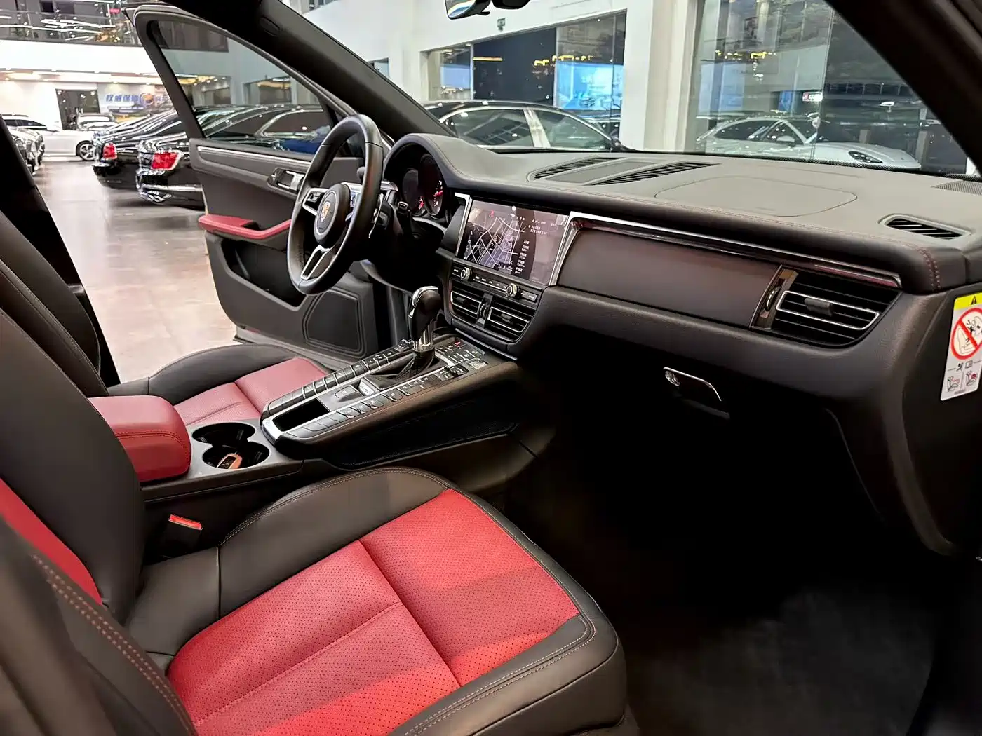 Porsche Macan 2020 Macan 2.0T фото 6