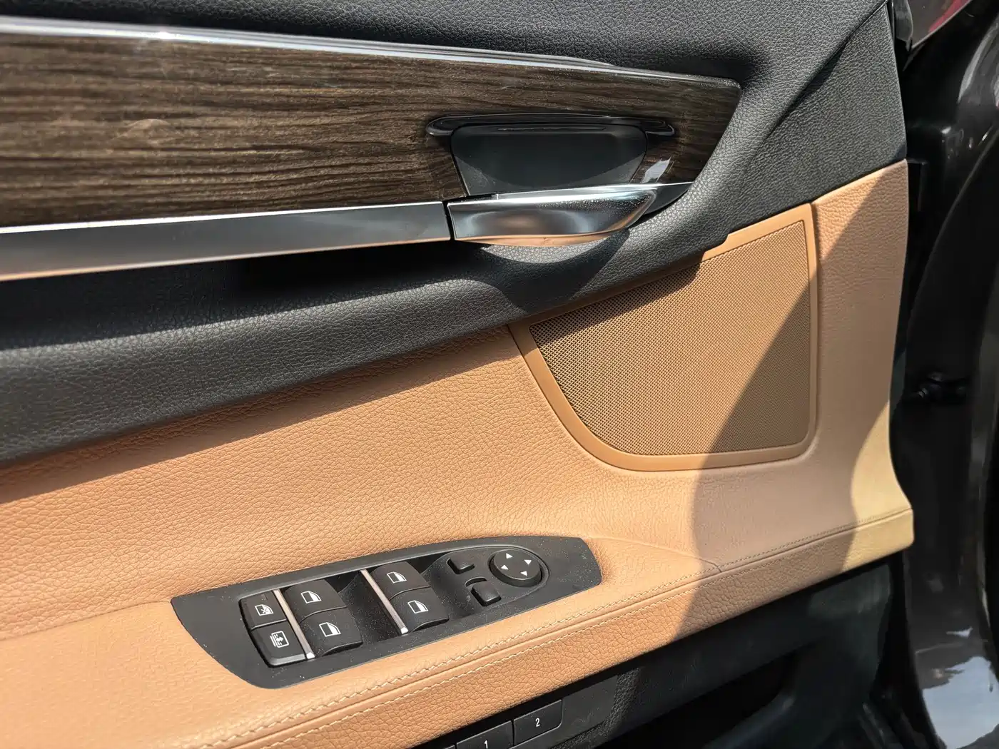 BMW 7 Series 2014 730Li Premium фото 9