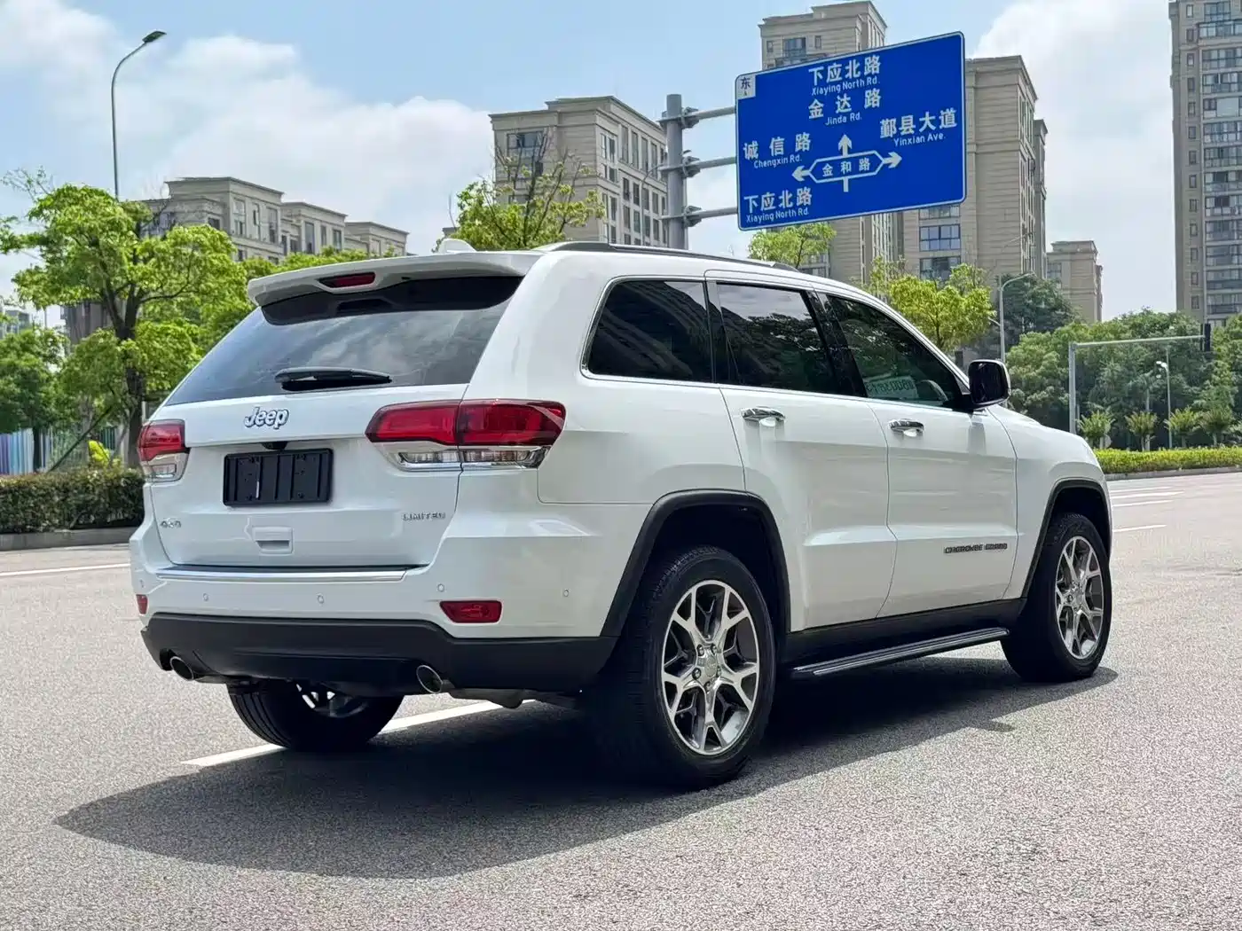 JEEP GRAND CHEROKEE (IMPORTED)