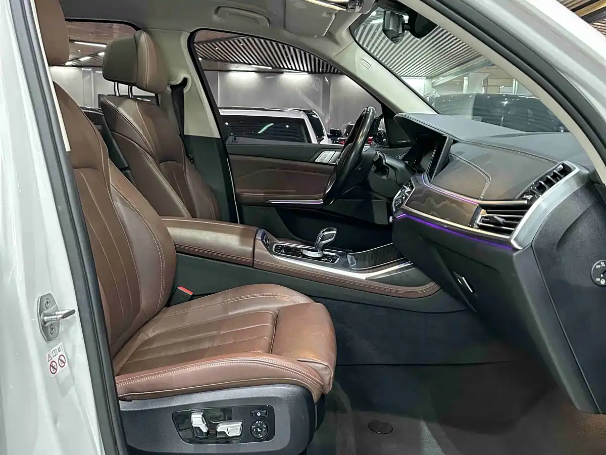 BMW X7 2019 xDrive40i Leading Luxury Package фото 14