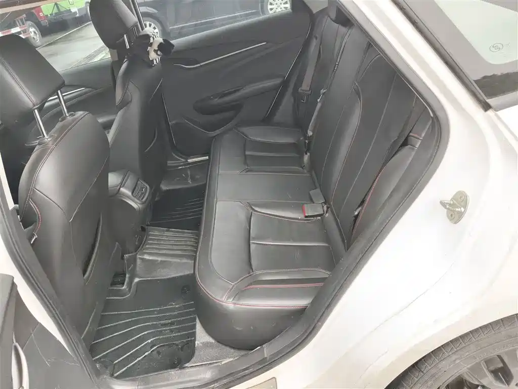 Buick Excelle 2018 15T Dual Clutch Elite (China V) фото 17