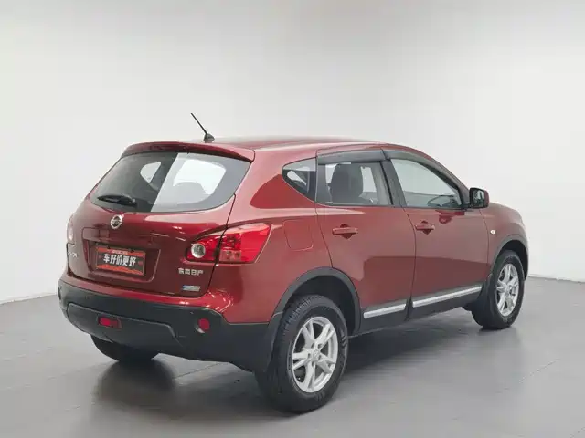 Nissan Qashqai 2012 2.0XL Fire CVT 2WD — фото 2
