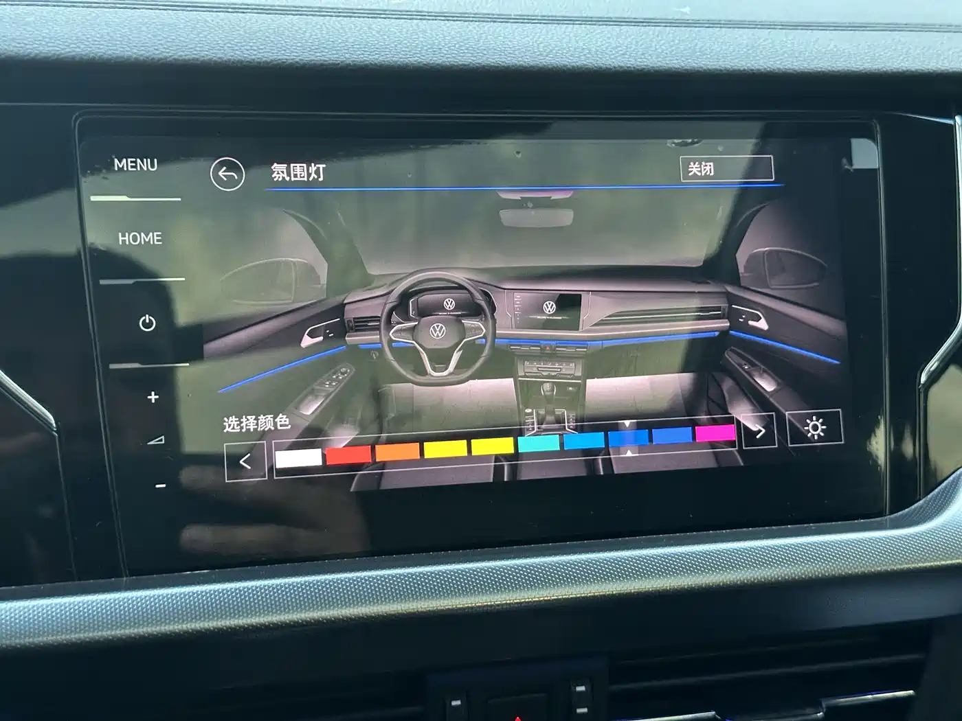 Volkswagen Passat 2023 330TSI Luxury Edition фото 8