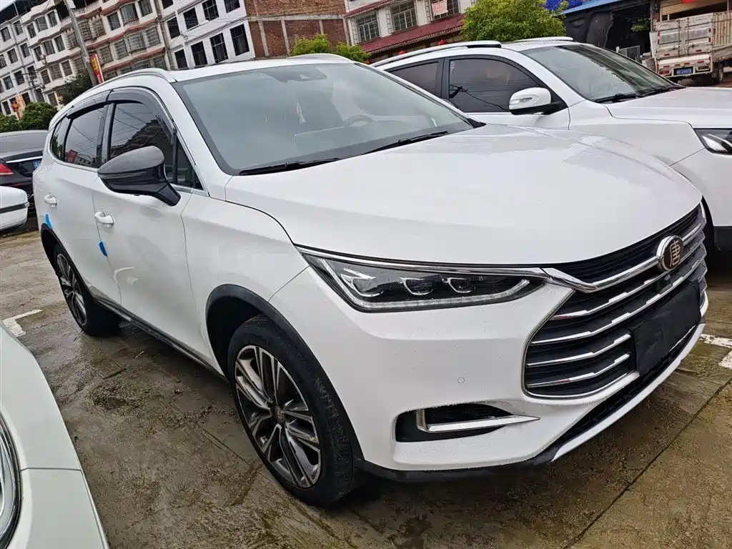 BYD Tang 2018 2.0T Automatic Smart Connection Honor Edition 7-Seater China V фото 4