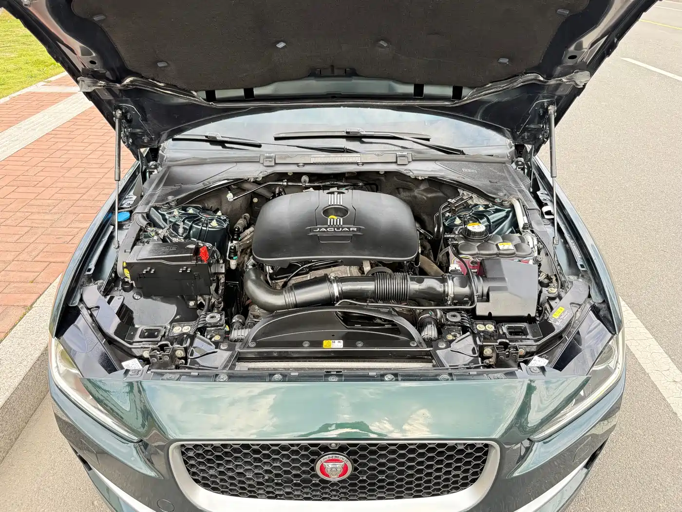 Jaguar XE 2016 2015 2.0T 200PS R-Sport