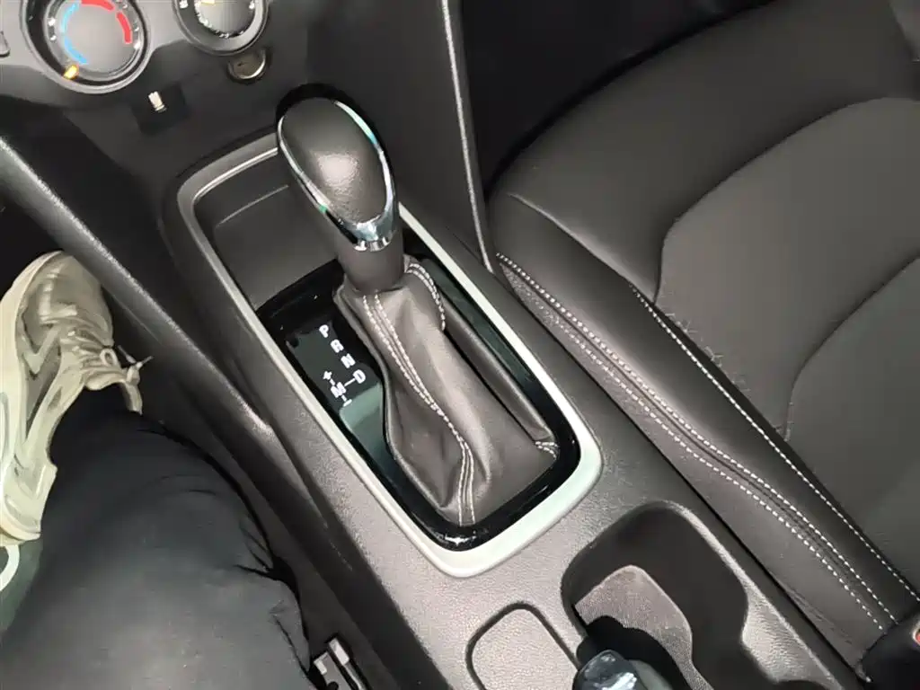 Chevrolet Cavalier 2019 320 Automatic Joy Edition фото 14