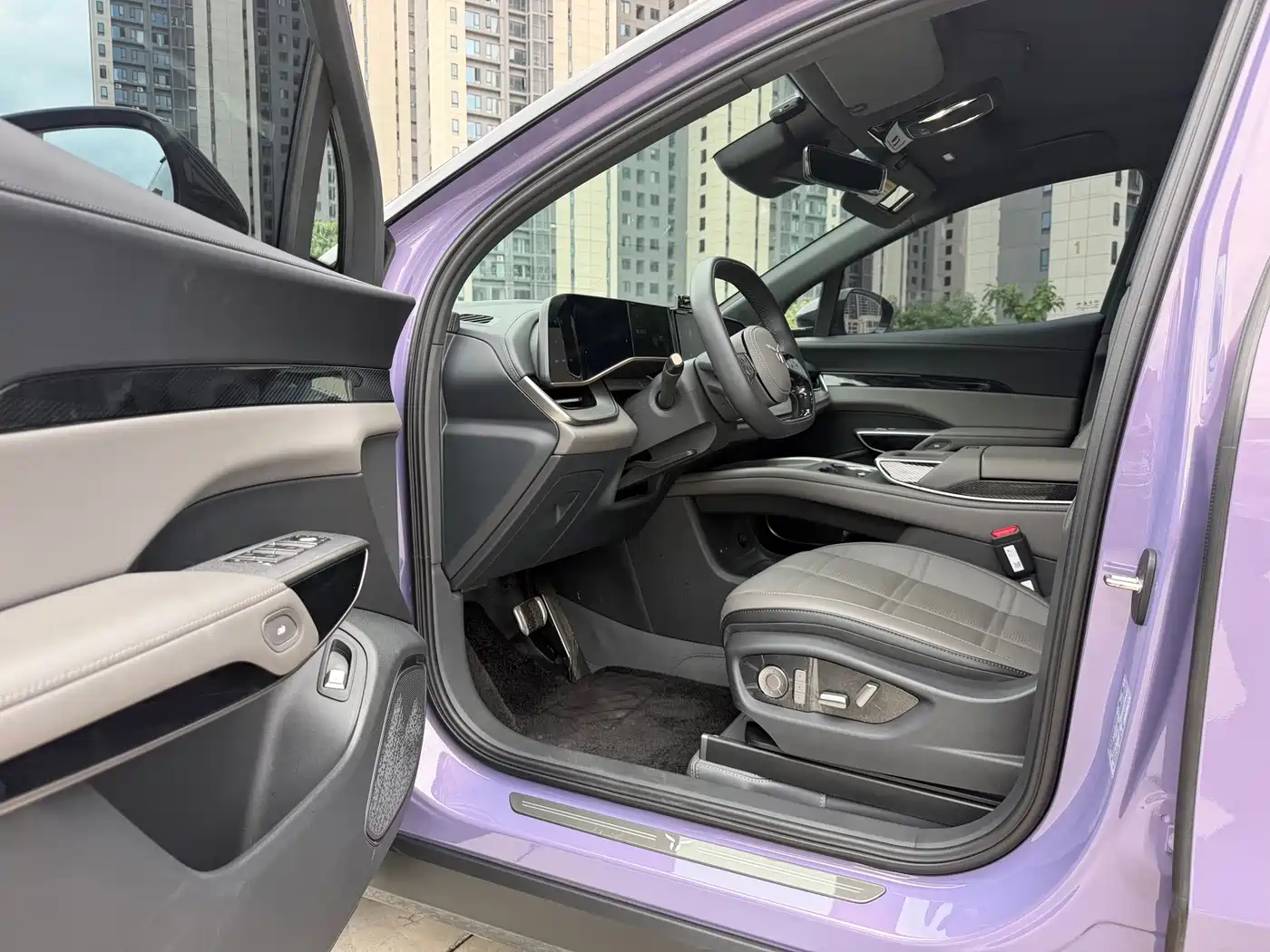 Hongqi Tian Gong 08 2025 2025 605 Max RWD Edition