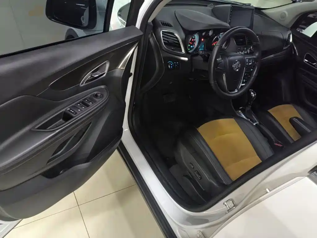 Фото 16 - Buick Encore