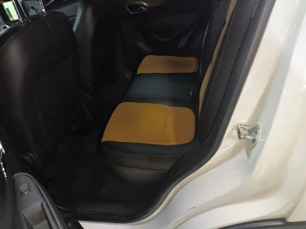 Фото 17 - Buick Encore