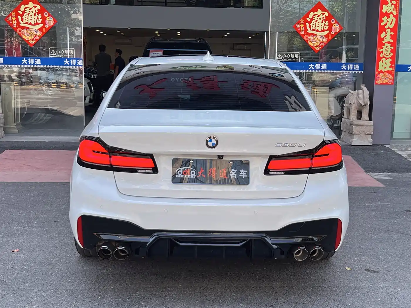 BMW 5 Series 2019 530Li Premium M Sport Package фото 20