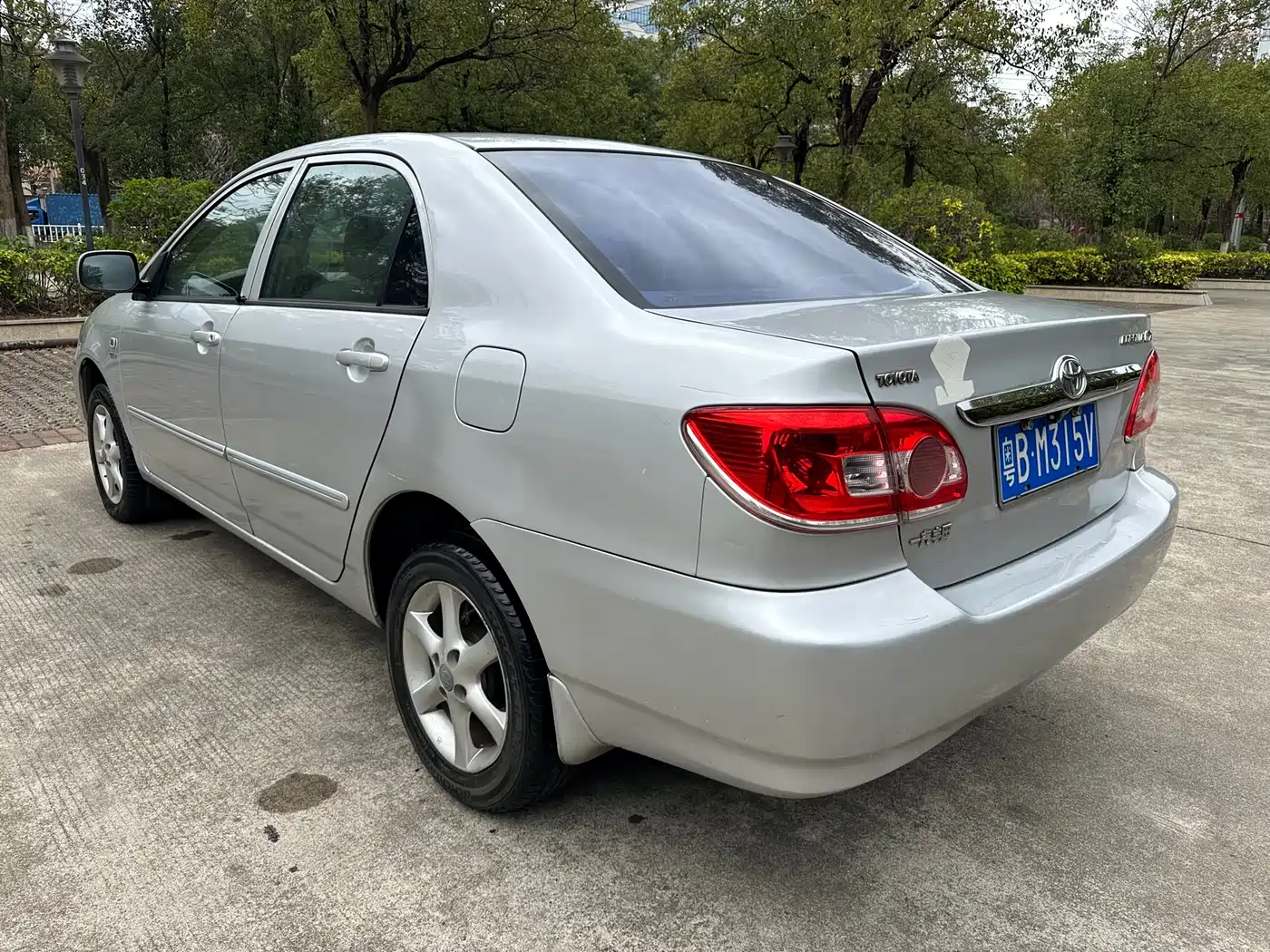 Toyota Corolla 2011 1.6L Automatic Classic Edition фото 12