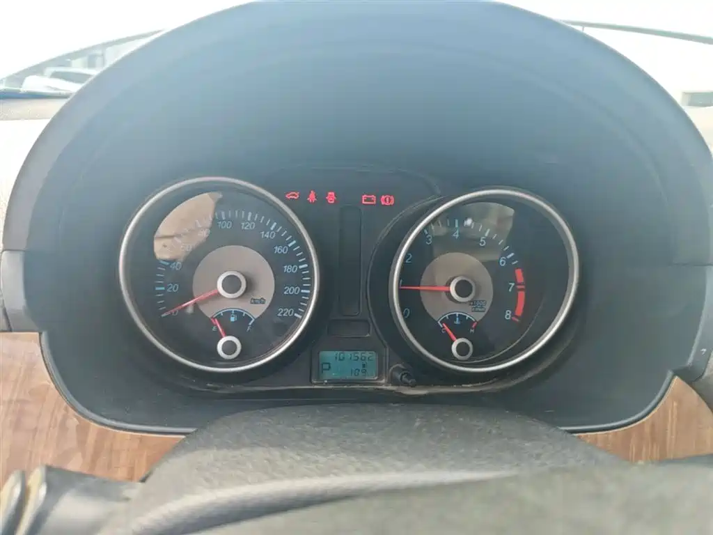 Buick Excelle 2015 1.5L Automatic Classic фото 12