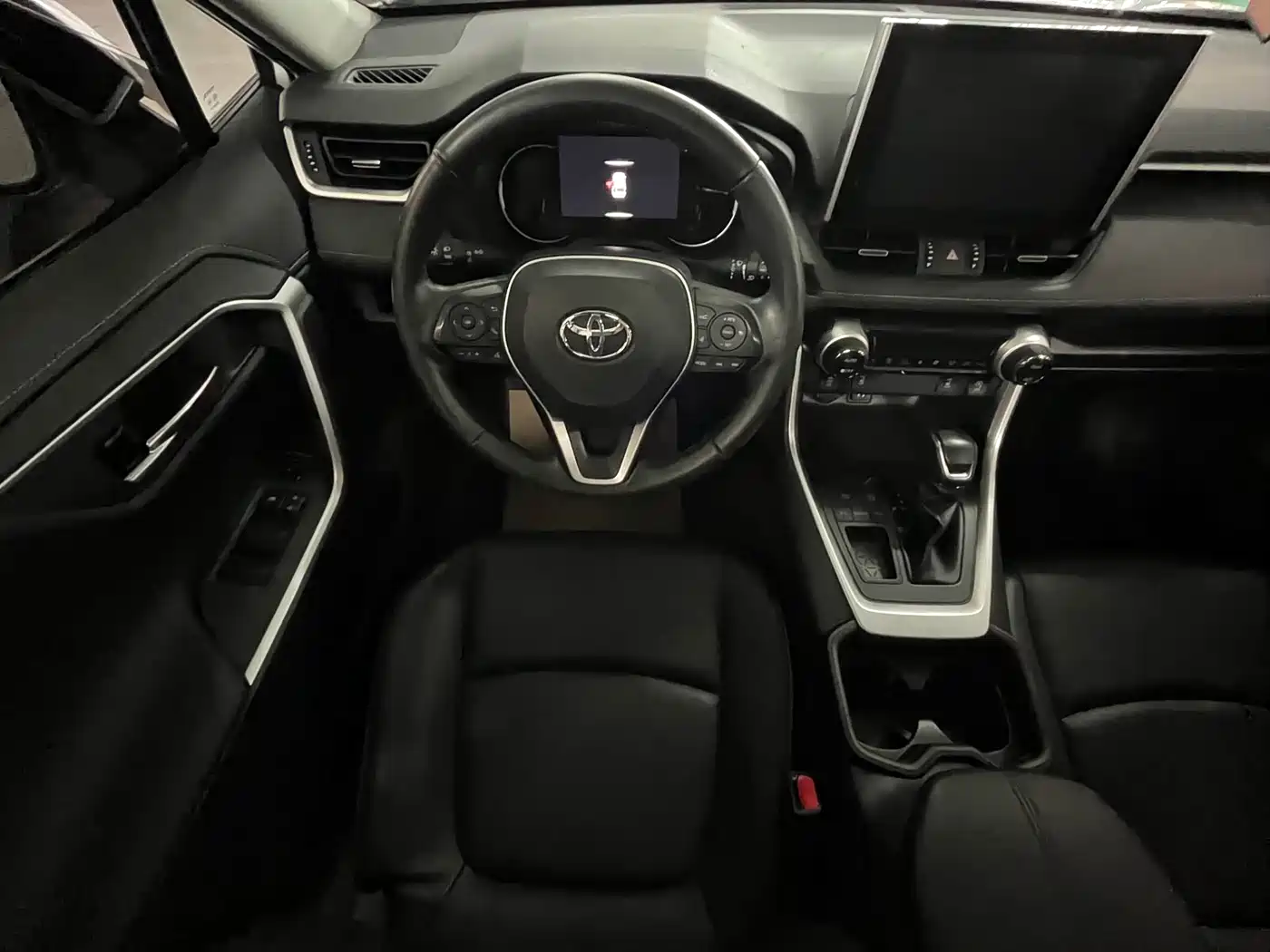 Toyota RAV4 Rongfang 2022 2.0L CVT 2WD Trend Plus Edition фото 10