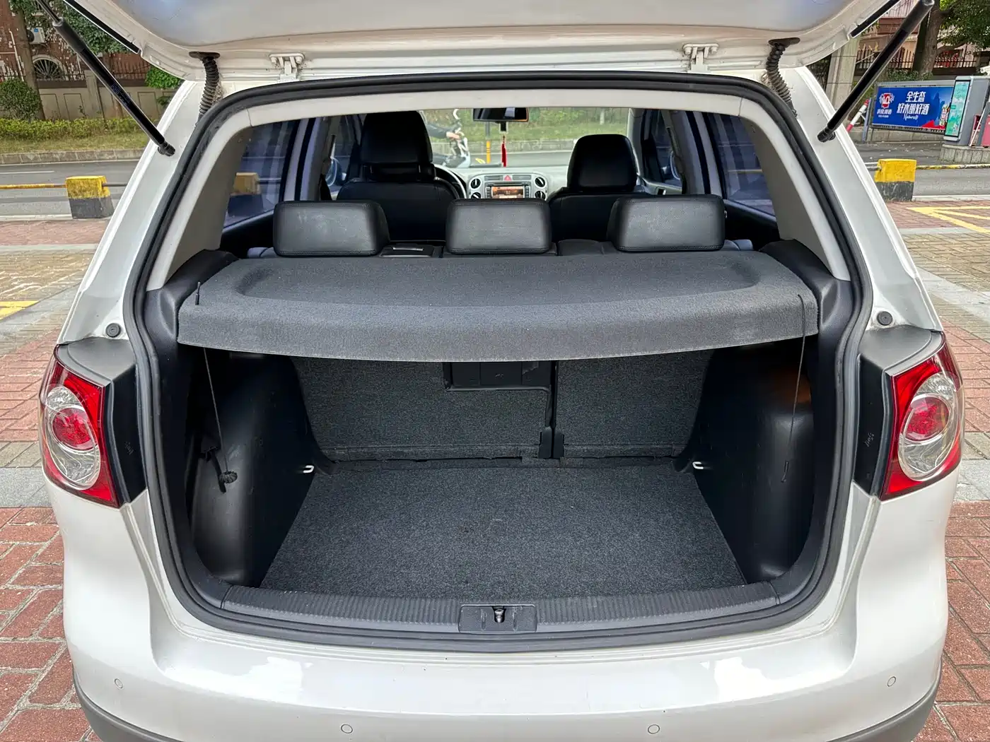 Volkswagen Golf (Import) 2011 1.4TSI Cross Golf фото 14