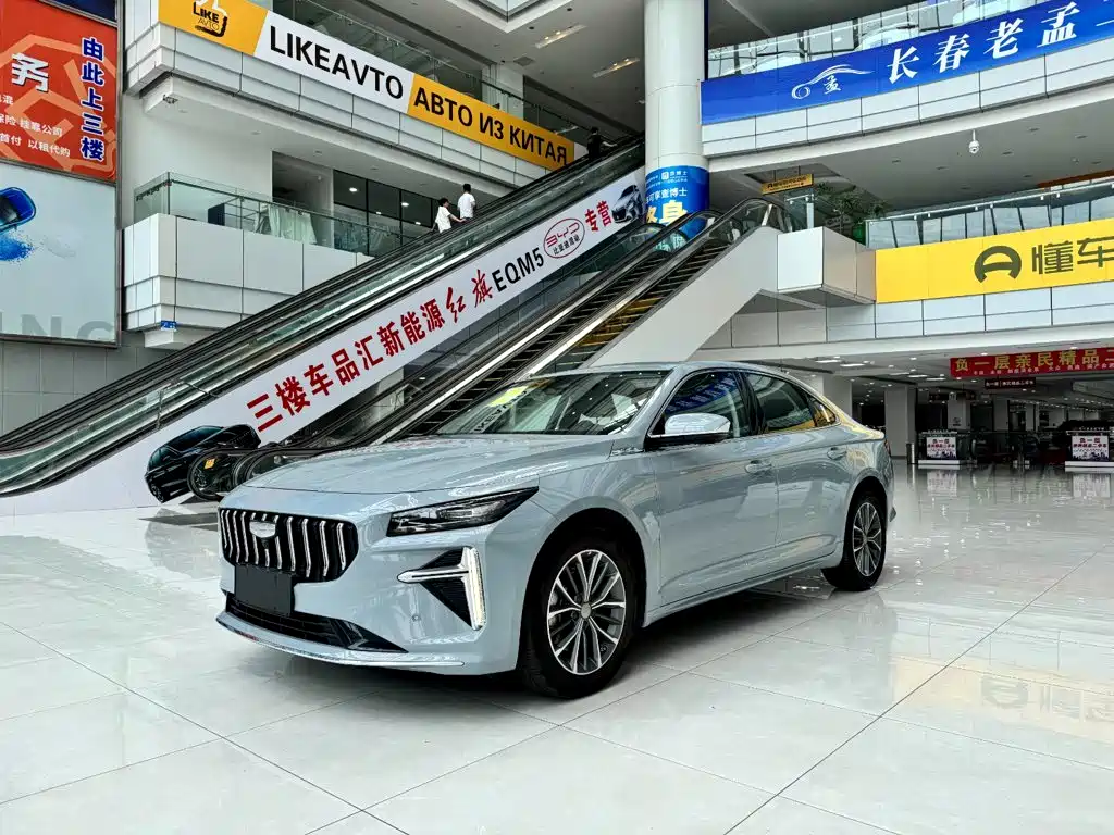 Фото 1 - Geely Preface