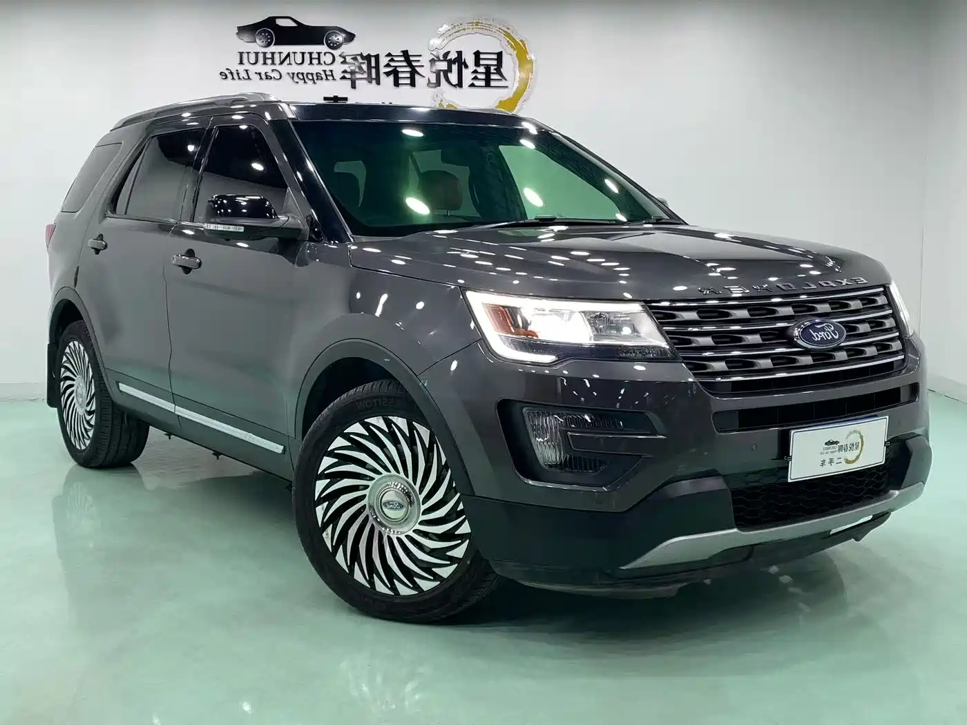 Фото 3 - Ford Explorer (Import)