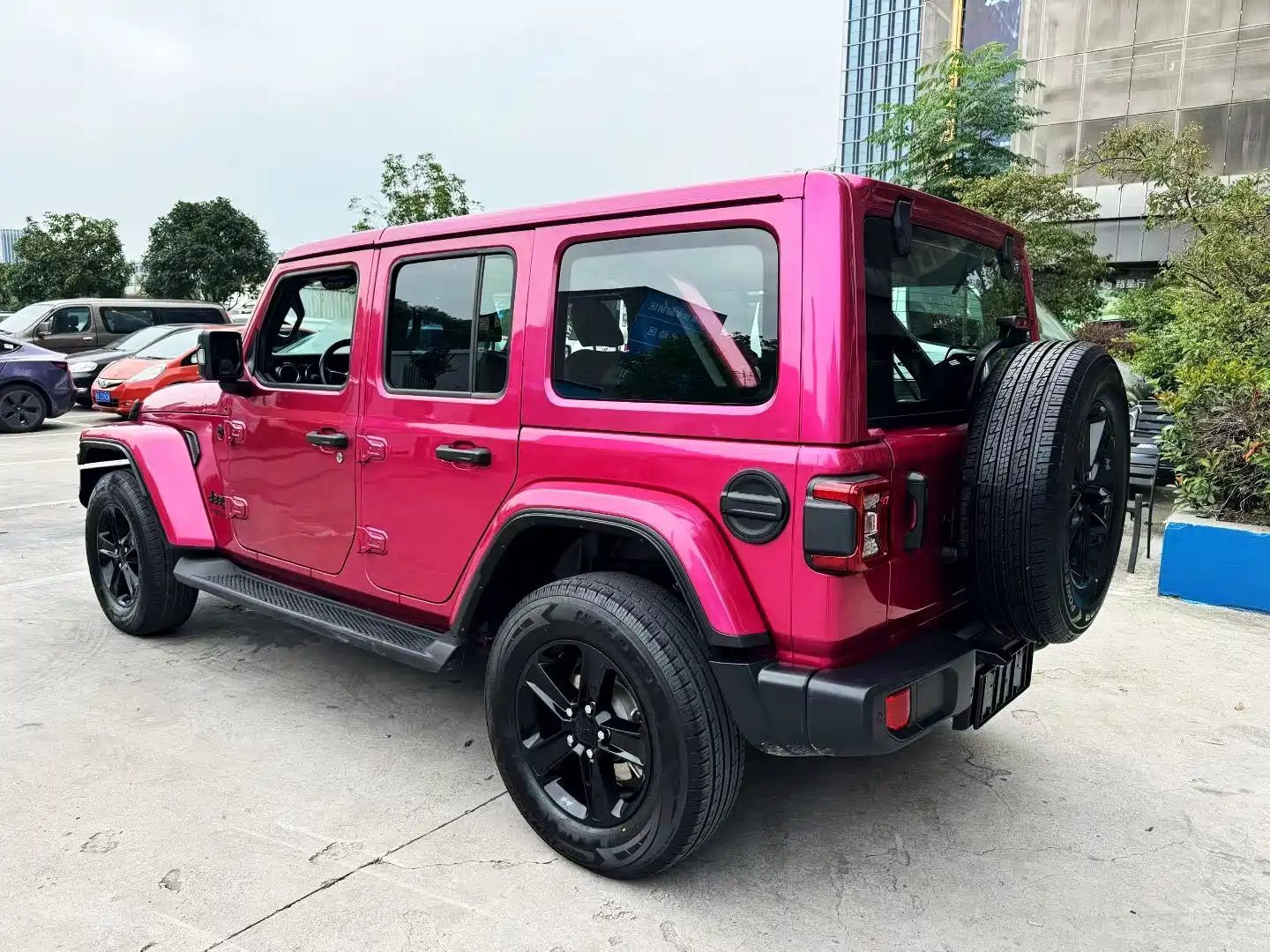Фото 6 - Jeep Wrangler