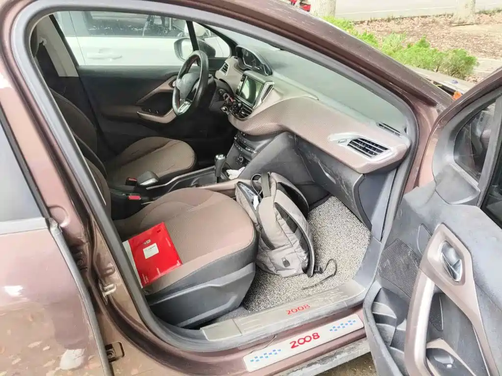 Peugeot 2008 2014 2014 1.6L Automatic Fashion Edition