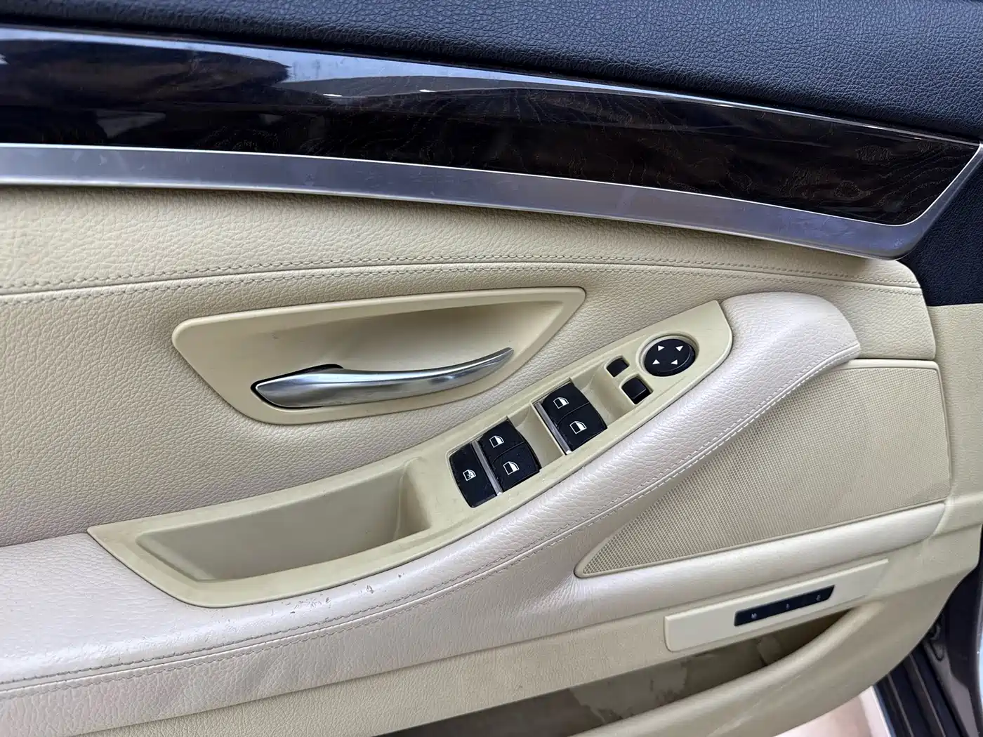 BMW 5 Series 2013 525Li Luxury фото 25