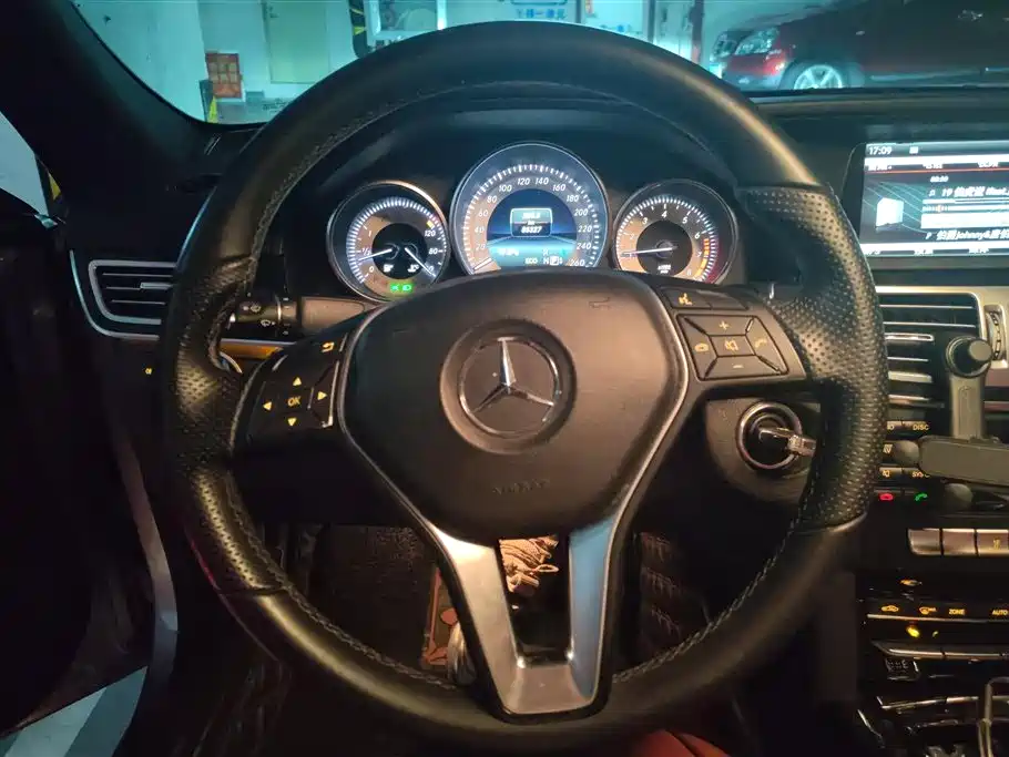 Mercedes-Benz E-Class 2014 Facelift E 260 L Sport фото 15