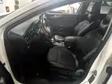 Фото 11 - Ford Focus