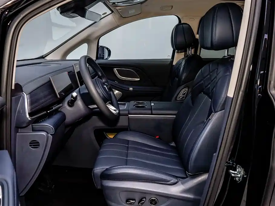 Voyah Auto Voyah Dreamer 2026 PHEV Qiankun Pro фото 9