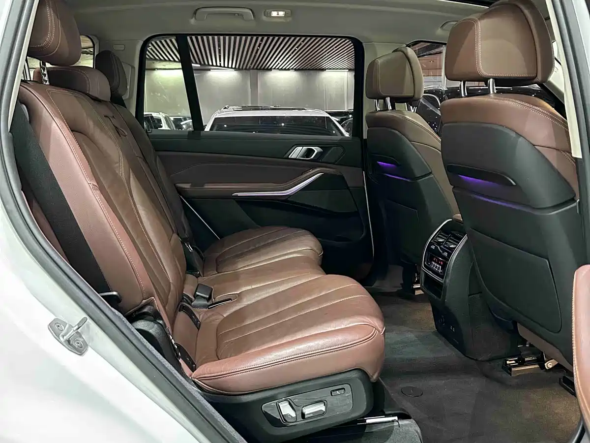 BMW X7 2019 xDrive40i Leading Luxury Package фото 15
