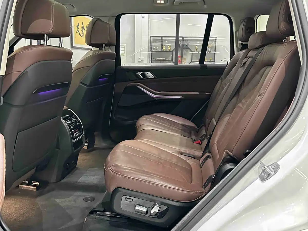 BMW X7 2019 xDrive40i Leading Luxury Package фото 13