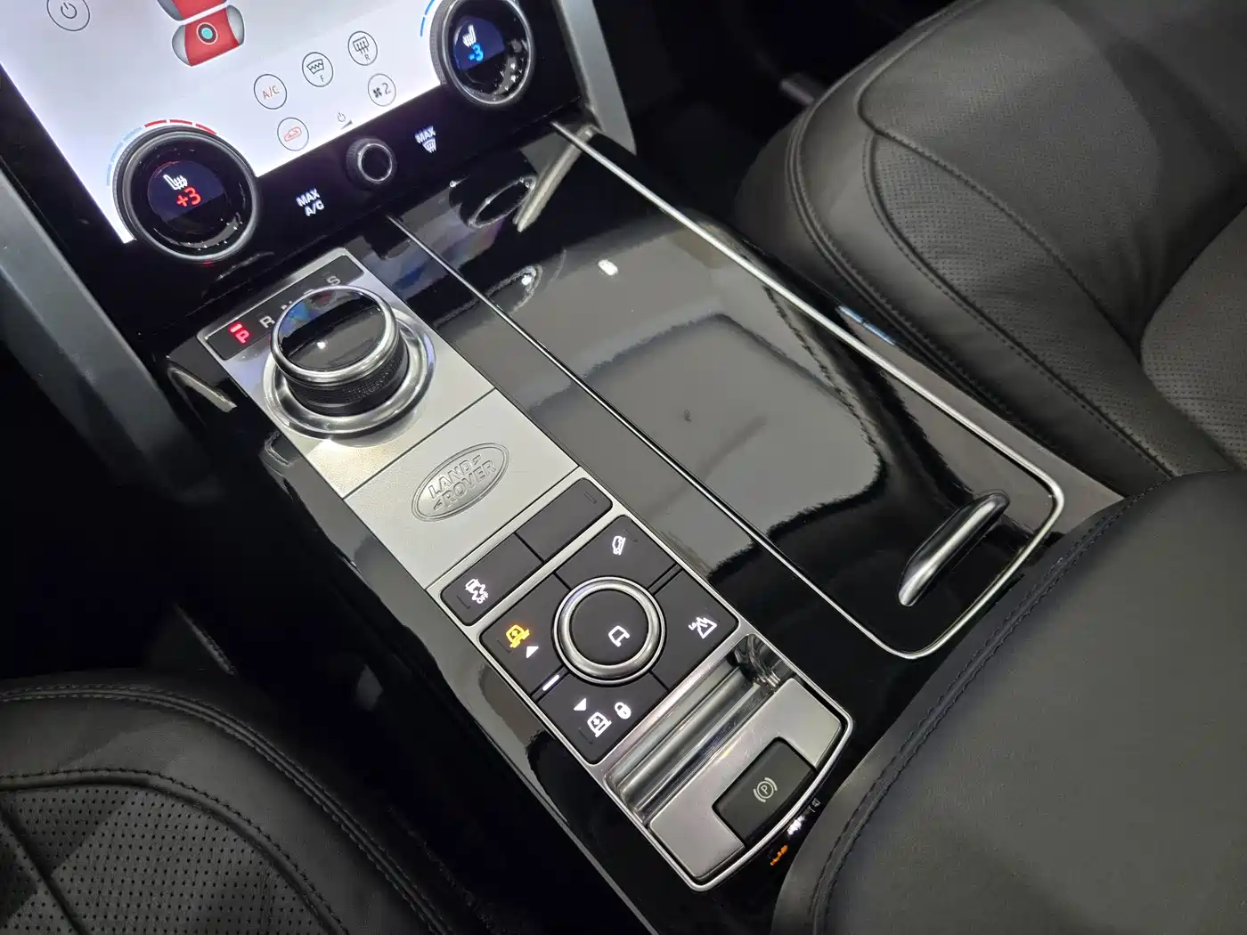 Land Rover Range Rover фото 25