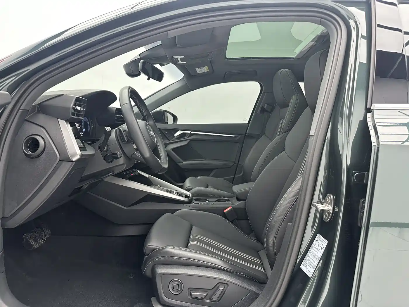 Audi A3 2023 Facelift Sportback 35 TFSI Fashion Sport фото 5