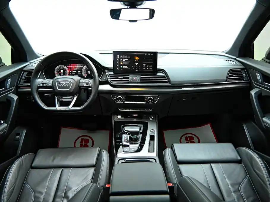 Audi Q5L 2023 40T Luxury Dynamic фото 13