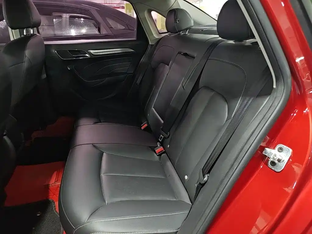 Roewe i6 2018 2018 20T Automatic Flagship Edition